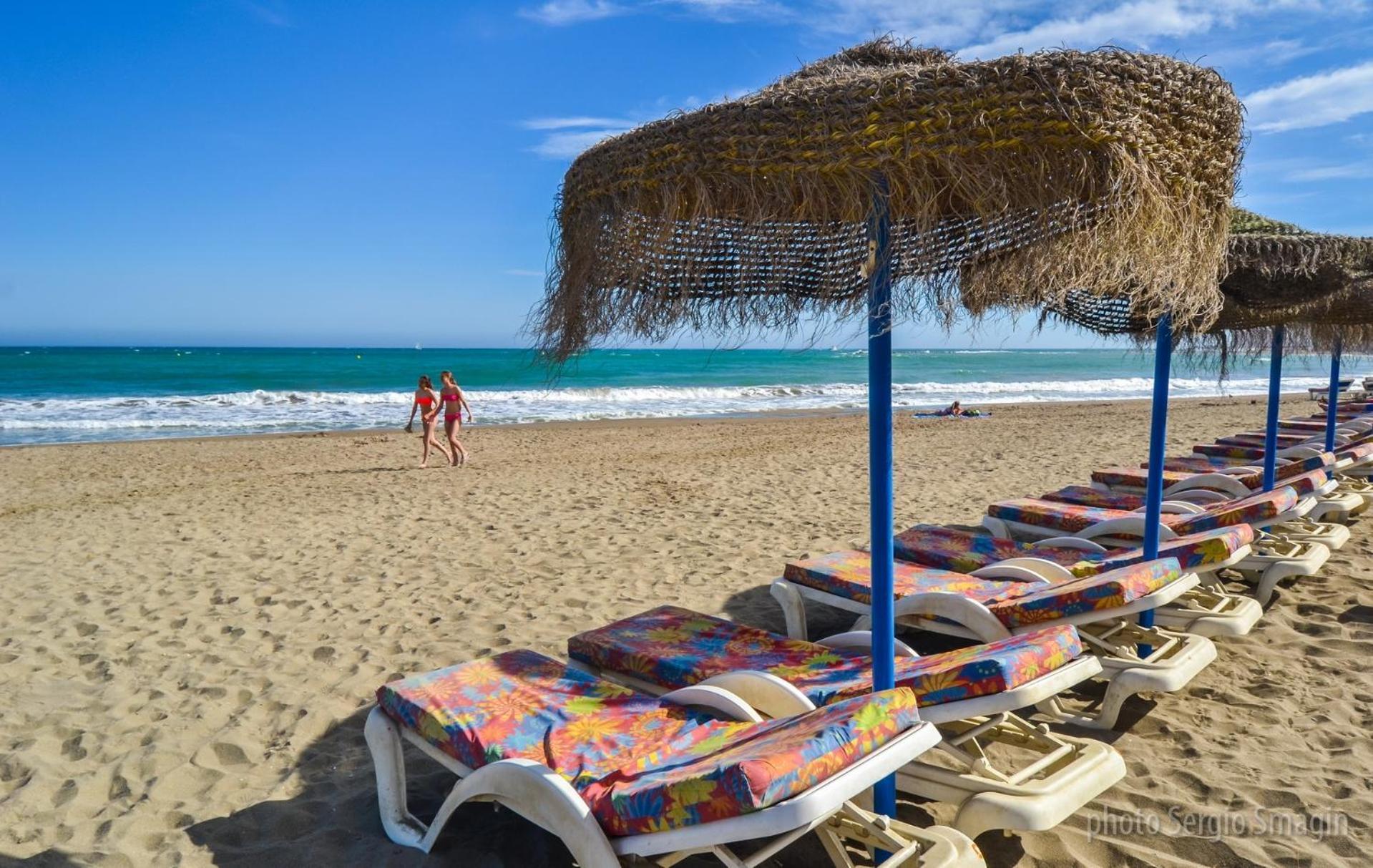 Apartamentos Los Cisnes - 2º Linea De Playa - Perfecta Ubicacion Benalmádena Buitenkant foto