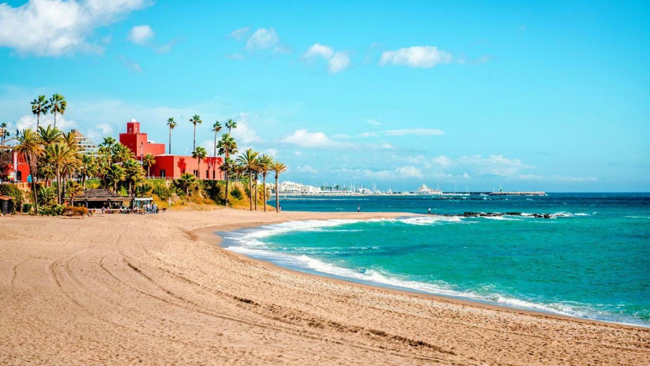 Apartamentos Los Cisnes - 2º Linea De Playa - Perfecta Ubicacion Benalmádena Buitenkant foto