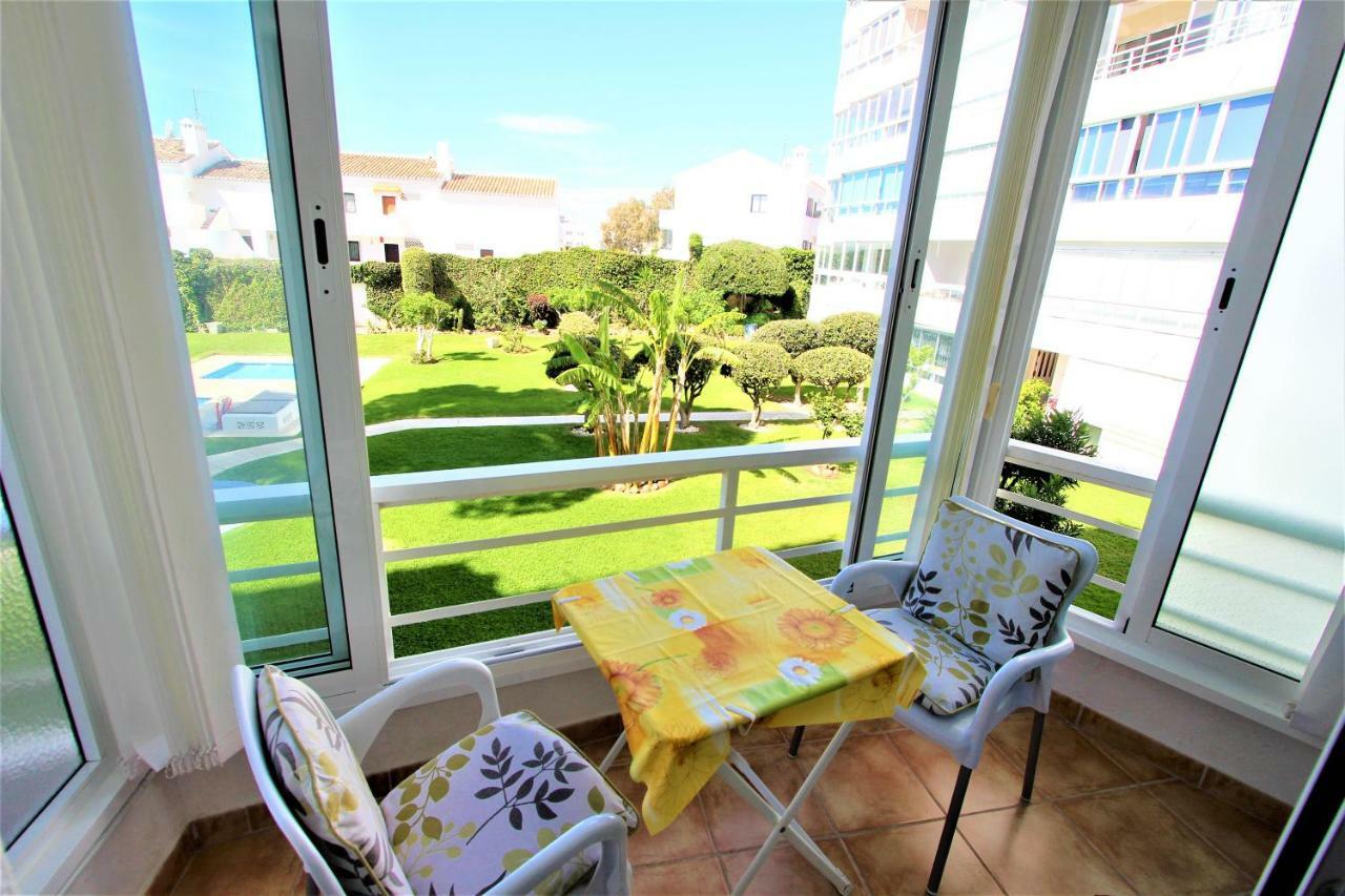 Apartamentos Los Cisnes - 2º Linea De Playa - Perfecta Ubicacion Benalmádena Buitenkant foto
